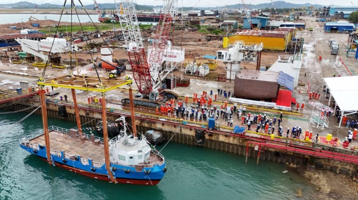 At PaxOcean Batam shipyard in Singapore, the Coastal Sustainability Alliance (CSA) has launched its first fully electric supply boat (e-supply boat) and keel laid its first fully electric tug.