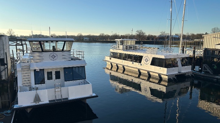 Maritime battery manufacturer Freudenberg e-Power Systems (FEPS) and Derecktor Shipyards will collaborate to power a third hybrid-electric ferry for the Chatham Area Transit Authority (CAT) in the City of Savannah, Georgia.