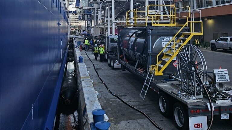 World Fuel Services and West Coast Clean Fuels establish methanol bunkering capability across US ports
