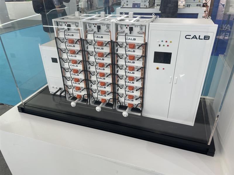 EXPO NEWS: CALB presents lightweight containerized battery system with 12-year warranty